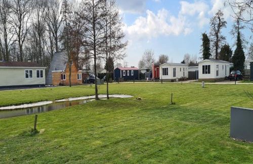 Hensbroek House | Beautiful holiday home with lots of space in a holiday park near Alkmaar