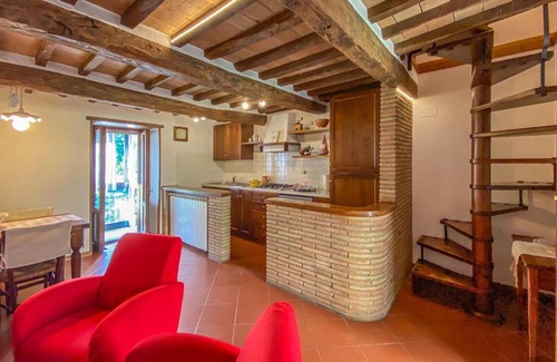 Caprese Michelangelo House | Beautiful Home In Caprese Michelangelo