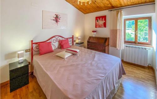 Caprese Michelangelo House | Beautiful Home In Caprese Michelangelo