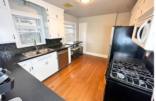 Wenonah House | Beautiful Home 5 mins from MSP Airport & MOA