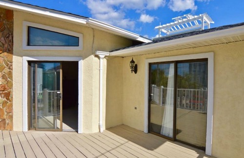 Gulf Lagoon Beach House | beautiful Home 98 steps from the beach just off Thomas drive
