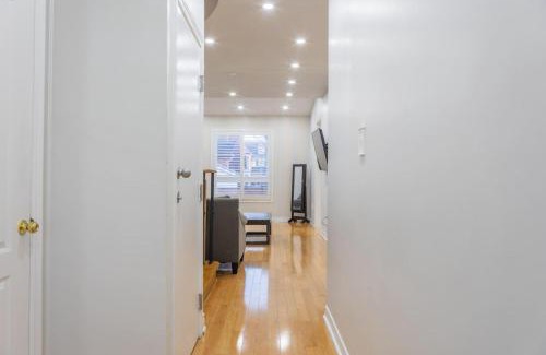 Brampton House | Beautiful Home by Toronto in Central Location