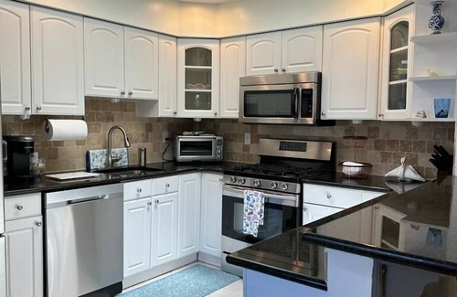 Long Branch House | Beautiful home close to the beach with hot tub
