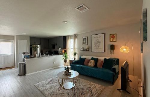 San Antonio House | Beautiful home eight minutes away from Brooks corner shopping center and hospital