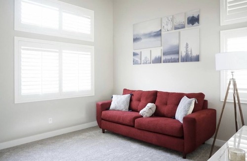 Ocean View Hills House | Beautiful home in a safe and quiet neighborhood near freeways!