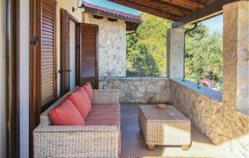 Ziria House | Beautiful Home In Aigio
