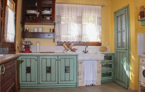 Ziria House | Beautiful Home In Aigio