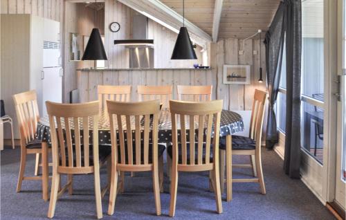 Skastrup Strand House | Beautiful Home In Bogense With Kitchen
