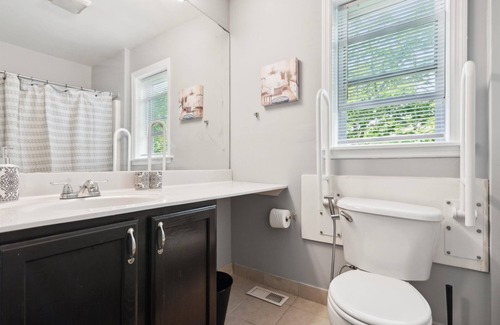 Ardmore House | Beautiful home in charming suburb of Philadelphia