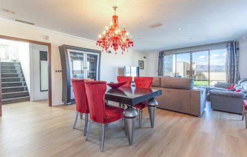 Cox House | Beautiful Home In Cox