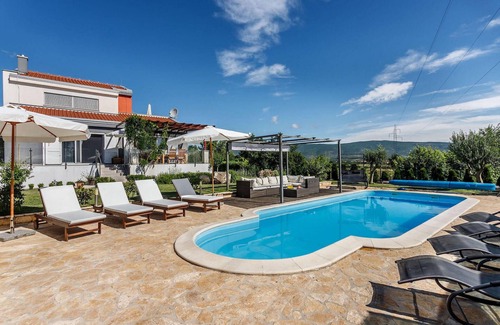 Dicmo House | Beautiful home in Dicmo with sauna