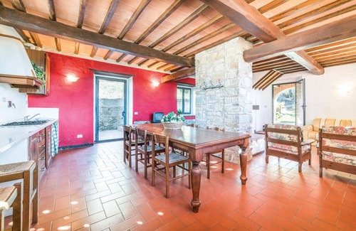 Dicomano House | Beautiful home in Dicomano with WiFi