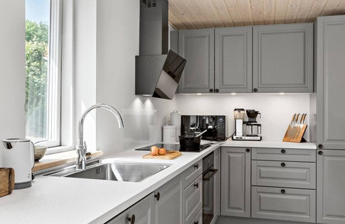 Gudhjem House | Beautiful home in Gudhjem with WiFi