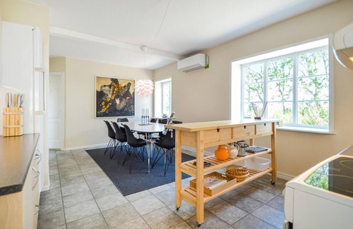 Hojer House | Beautiful home in Højer with sauna