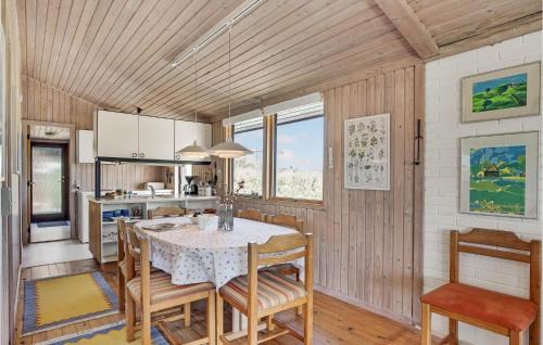 Grønhøj House | Beautiful Home In Løkken With Wifi