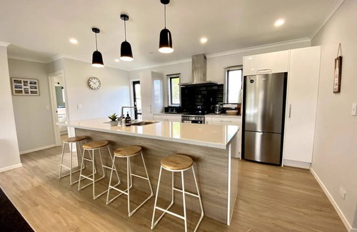 Mangakino House | Beautiful Home in Mangakino with New Span
