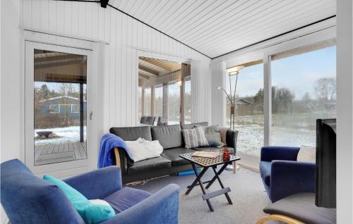 Ørsted House | Beautiful Home In Ørsted With Kitchen
