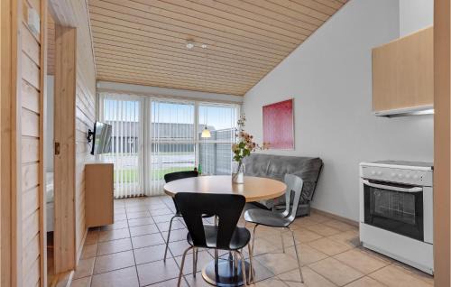 Pandrup House | Beautiful Home In Pandrup With Wifi