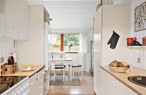 Stege House | Beautiful home in Stege with kitchen