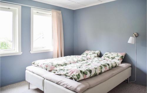 Sveio House | Beautiful Home In Sveio With Wifi