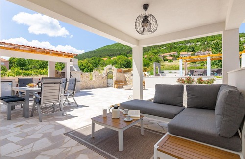 Svib House | Beautiful home in Svib