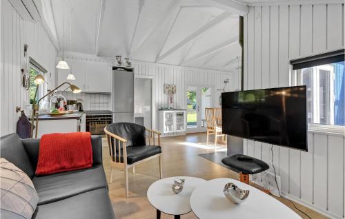 Arrild Ferieby House | Beautiful Home In Toftlund With Wifi