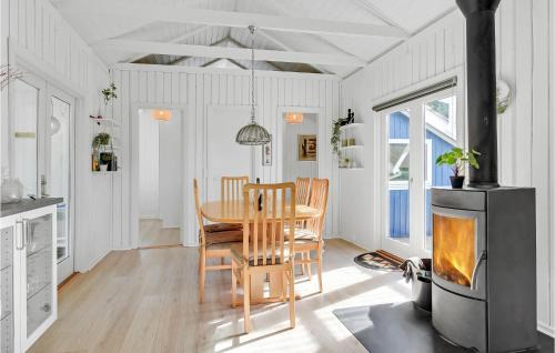 Arrild Ferieby House | Beautiful Home In Toftlund With Wifi