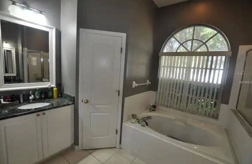 East County Civic Group House | Beautiful home in Valrico FL