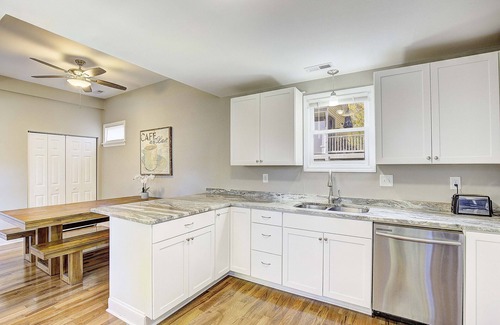 North Beach House | Beautiful home in walkable beach town near DC & Herrington Harbor Yacht Club!