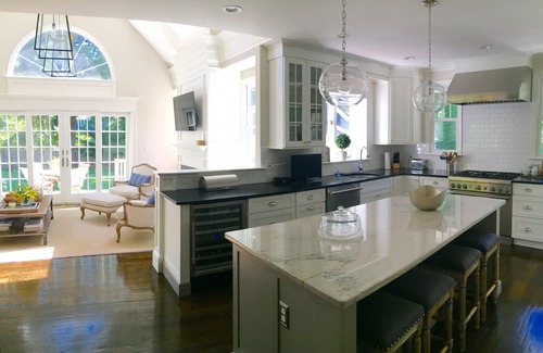 Wellesley House | Beautiful home in Wellesley's Historic district