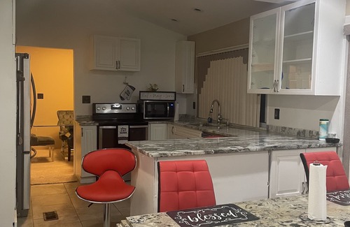 Indian Land House | Beautiful home located in Southfield Mi. Quite friendly neighborhood