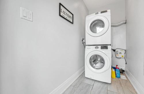 Landsdale House | Beautiful Home Near DT GO Hospitals Waterfalls