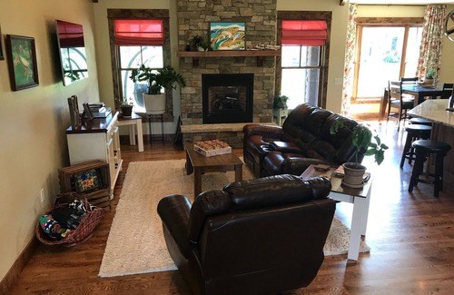 Sheridan House | Beautiful home on the Powderhorn golf course; gorgeous mountain views.