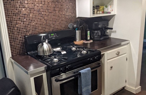 Windsor Park House | Beautiful Home With New Furniture - Remodeled - off 51st Street