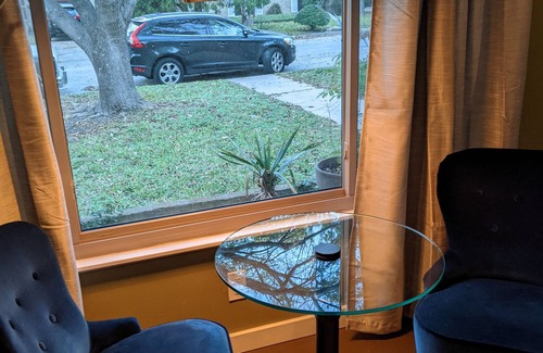 Windsor Park House | Beautiful Home With New Furniture - Remodeled - off 51st Street