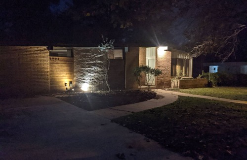 Windsor Park House | Beautiful Home With New Furniture - Remodeled - off 51st Street