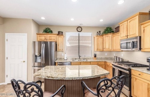 Sunrise House | ~BEAUTIFUL HOME WITH POOL IN PRESTIGIOUS LITCHFIELD/PALM VALLEY