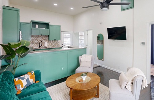 San Antonio Condo | Beautiful home with great location, one block from Botanical Gardens