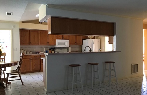 Spring Hill House | Beautiful Home With Heated Pool In A Nice Neighborhood