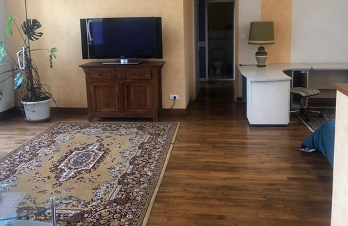 Chanzeaux House | Beautiful house in an ancient school;