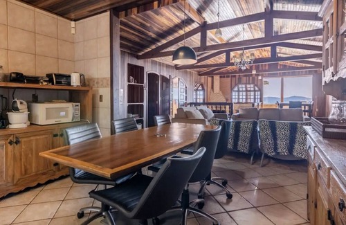 Alto do Capivari House | BEAUTIFUL HOUSE with SENSATIONAL PANORAMIC VIEW, Alto do Capivari, Campos do Jordão