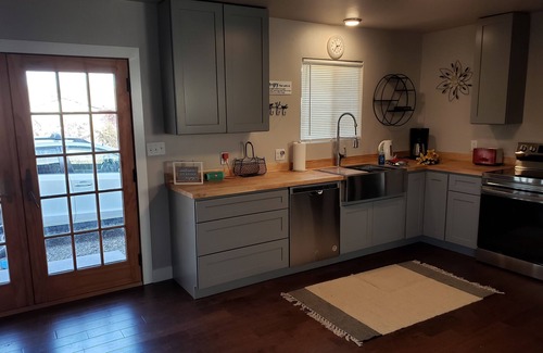 Montrose House | Beautiful house for your Montrose getaway