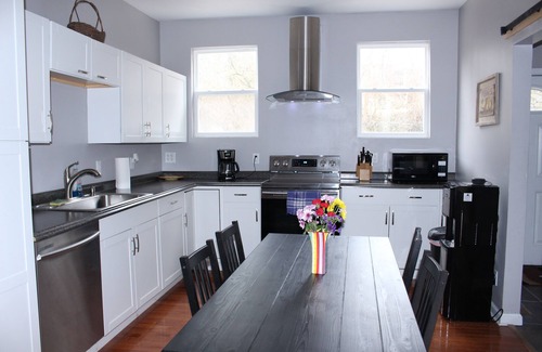 Clifton House | Beautiful House near UC, Hospitals, Zoo and Downtown