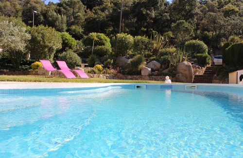 Calonge House | Beautiful house surrounded by an idyllic garden with salt water pool.