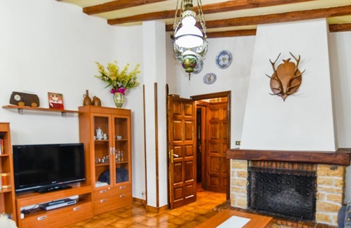 Pamanes Villa | Beautiful house with a spectacular garden