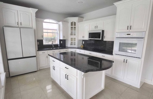 McAllen House | Beautiful house with pool