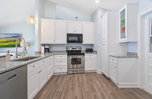 Allen's Ridge House | Beautiful Ibis Cottage for outdoor lovers with pool, fire pit, and billiard room