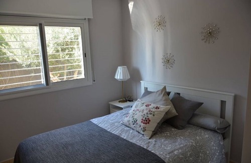 Segur de Calafell Ski Chalet | Beautiful independent house with pool and garden