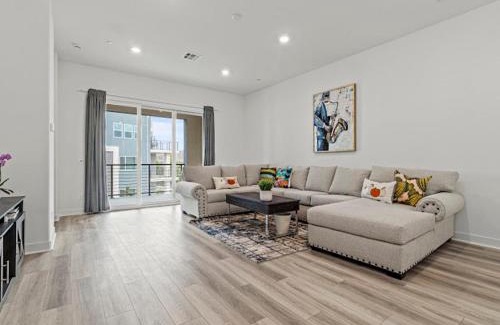 Irvine Apartment | Beautiful Irvine Grand Park Community Cozy and Comfortable Home