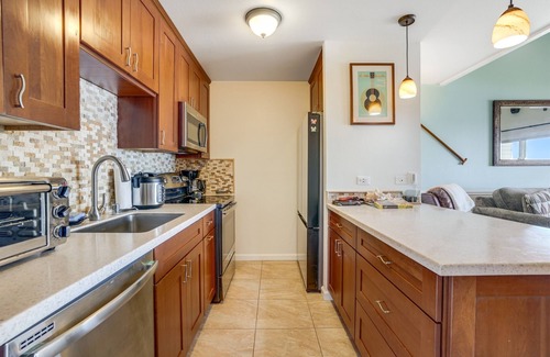 Wailua Condo | Beautiful Kapa'a Oceanfront Condo with a Fantastic Ocean View,
